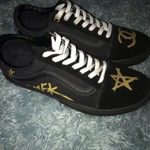 custom chanel vans